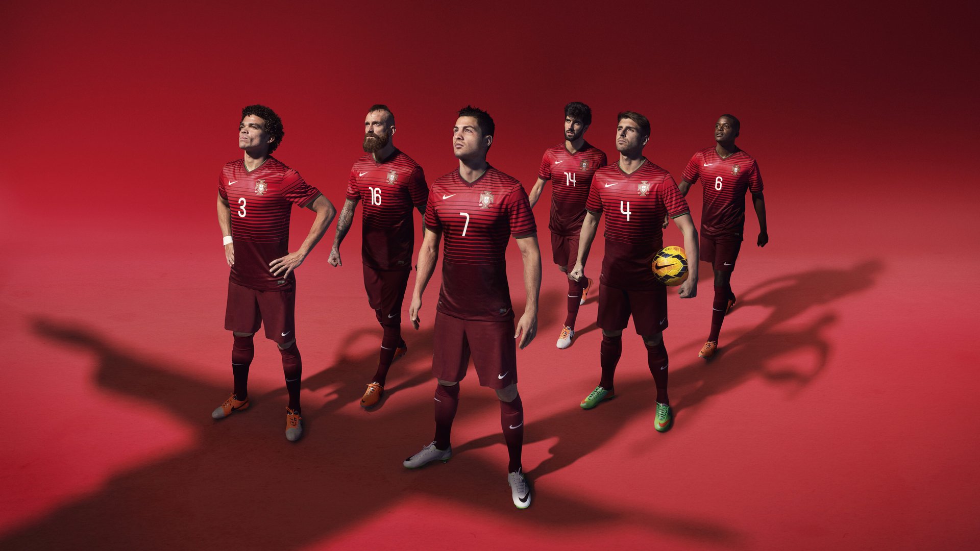 季后赛中的“奇迹逆转”：库里在第四节投中六个三分逆袭成功！